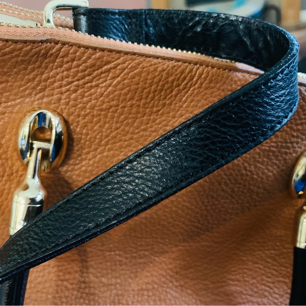 Beautiful Valentina bag made in Italy with gold tone handles and tons of pockets